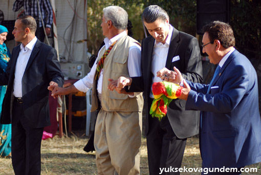 Karataş Ailesinin Mutlu Günü 60