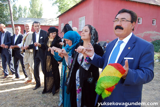 Karataş Ailesinin Mutlu Günü 61