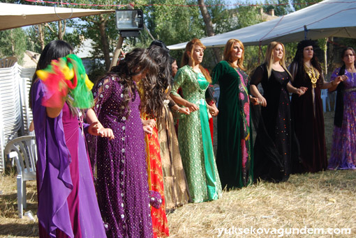 Karataş Ailesinin Mutlu Günü 64