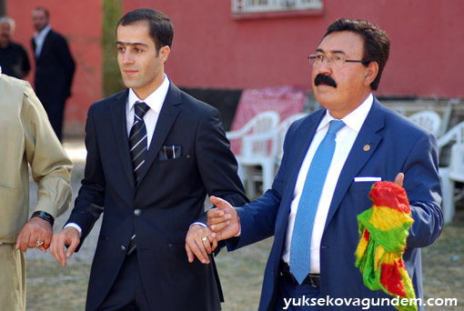 Karataş Ailesinin Mutlu Günü 75