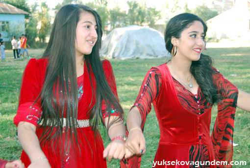 Karataş Ailesinin Mutlu Günü 86