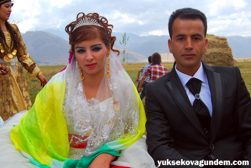 Yüksekova'da Çifte Düğün 9