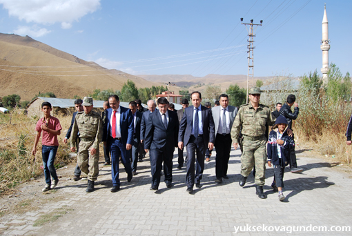 Vali Kalkan'dan Yüksekova'ya ziyaret 13