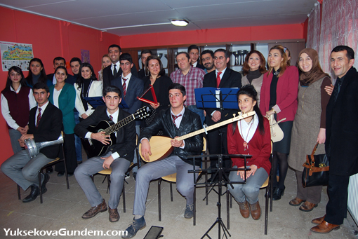 Tüm Müzik Aletlerini Bağışladı 16
