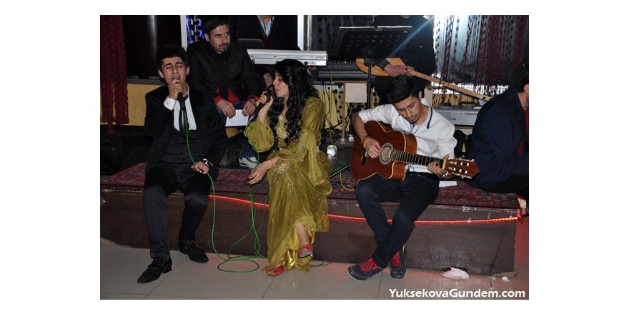 Deneyim Dershanesi Öğrencileri Moral Depoladı