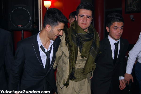 Yüksekova Lisesi'nin Moral Gecesi 96