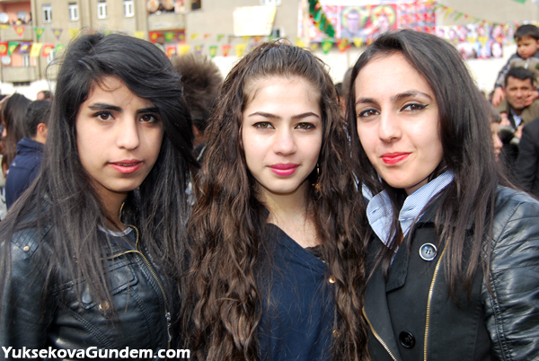 Yüksekova'da Newroz Coşkusu (2) 100