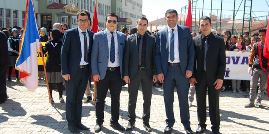 Yüksekova'da 23 Nisan Coşkusu