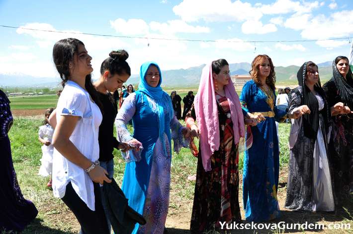 Yüksekova Düğünleri (03-04) Mayıs 2014 152