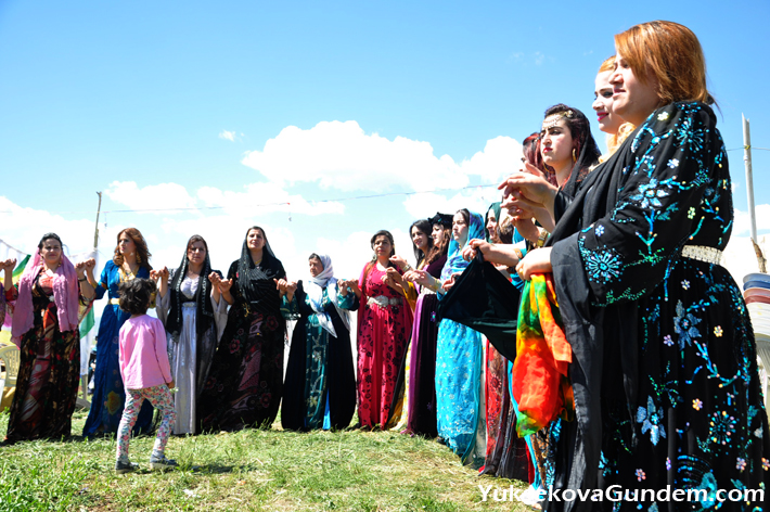 Yüksekova Düğünleri (03-04) Mayıs 2014 155