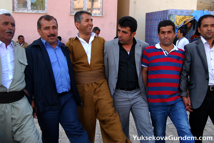 Yüksekova Düğünleri (03-04) Mayıs 2014 173