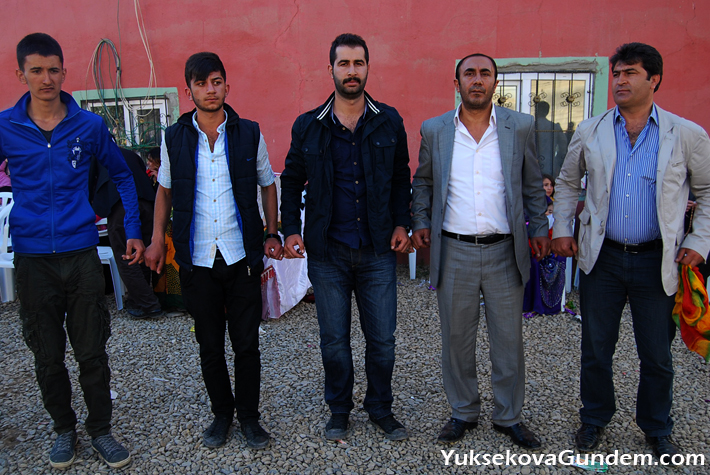 Yüksekova Düğünleri (03-04) Mayıs 2014 196
