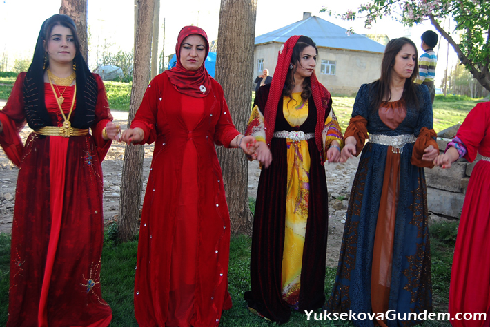 Yüksekova Düğünleri (03-04) Mayıs 2014 200