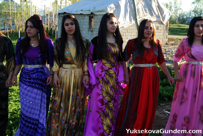 Yüksekova Düğünleri (03-04) Mayıs 2014 201
