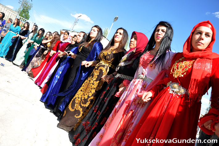 Yüksekova Düğünleri (03-04) Mayıs 2014 56