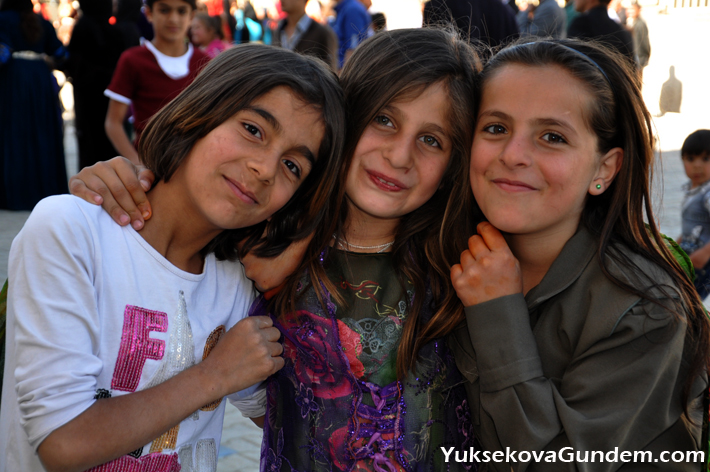 Yüksekova Düğünleri (03-04) Mayıs 2014 72