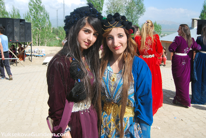 Yüksekova Düğünleri (10-11) Mayıs 2014 151