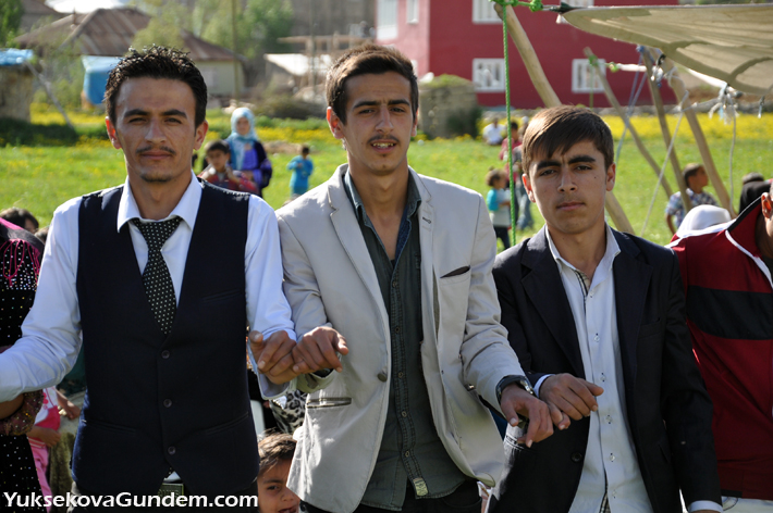 Yüksekova Düğünleri (10-11) Mayıs 2014 97