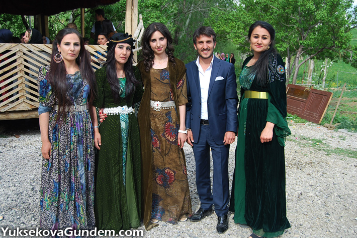 Yüksekova Düğünleri (17-18) Mayıs 2014 286