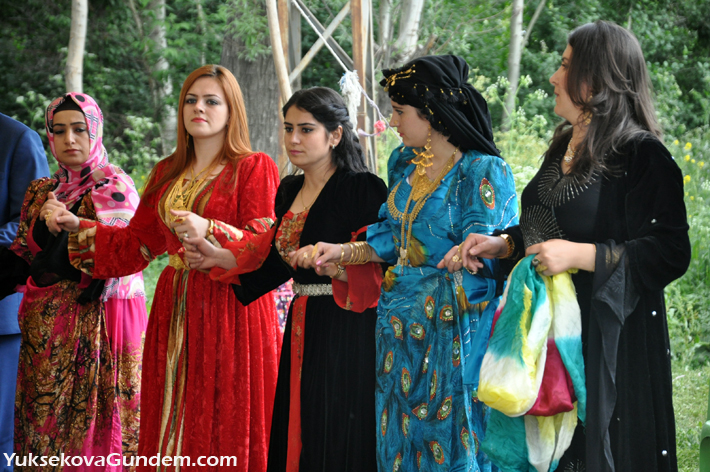 Yüksekova Düğünleri (07-08) Haziran 2014 97