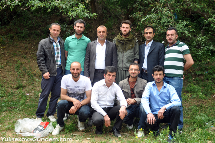 Kırmızıtaş Ailesinin Mutlu Günü 15
