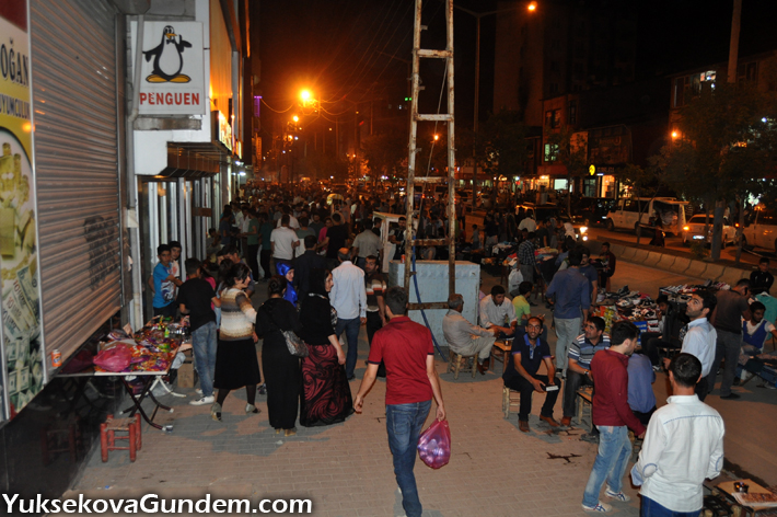Yüksekova'da Bayram Telaşı 6