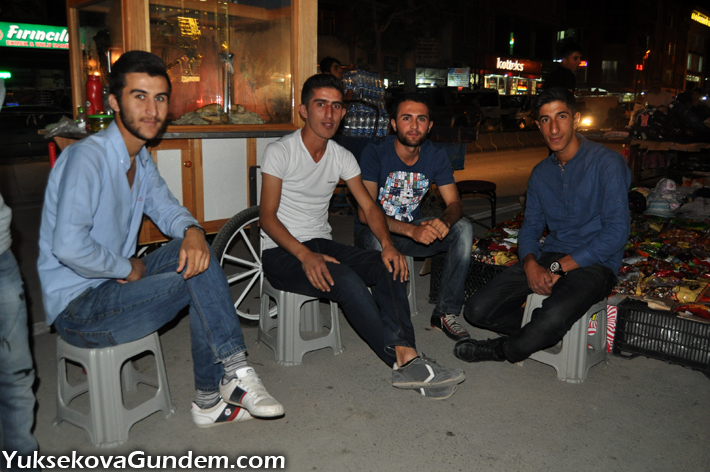 Yüksekova'da Bayram Telaşı 8