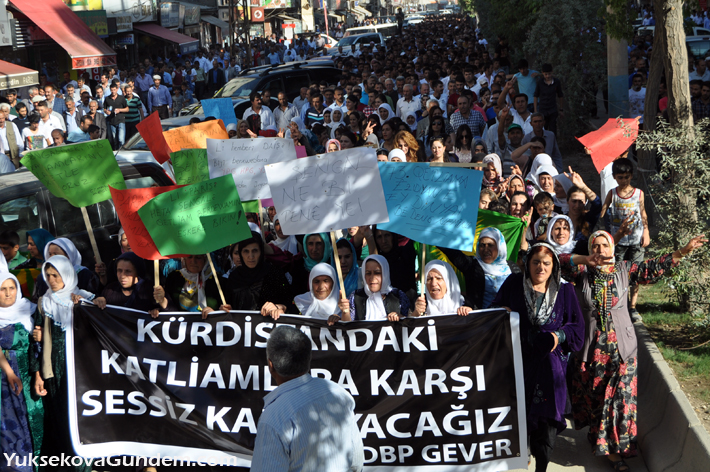 Yüksekova'da Binlerce Kişi IŞİD'i Kınadı 4