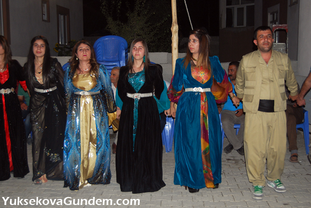 Yiğit Ailesinin Mutlu Günü 60