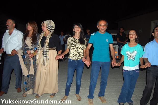 Yiğit Ailesinin Mutlu Günü 76