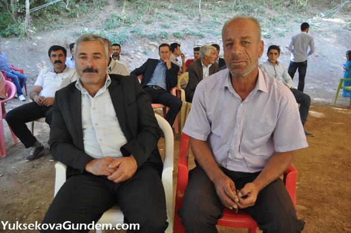 Kırmızıtaş Ailesinin Mutlu Günü 13
