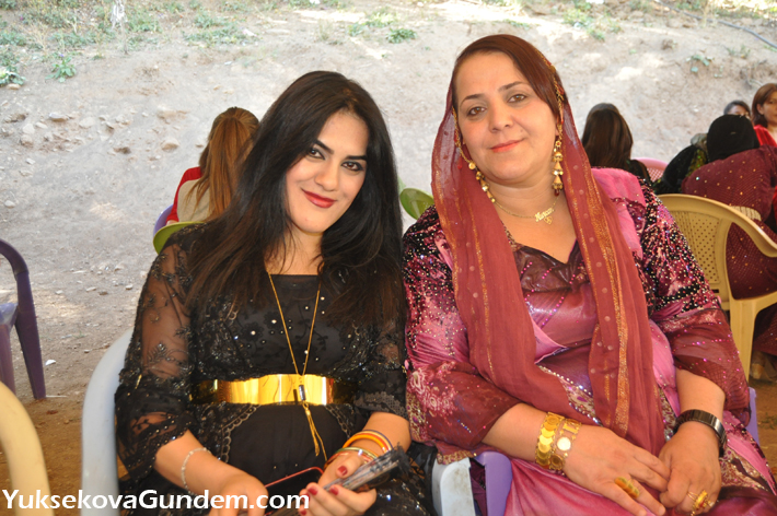 Kırmızıtaş Ailesinin Mutlu Günü 24