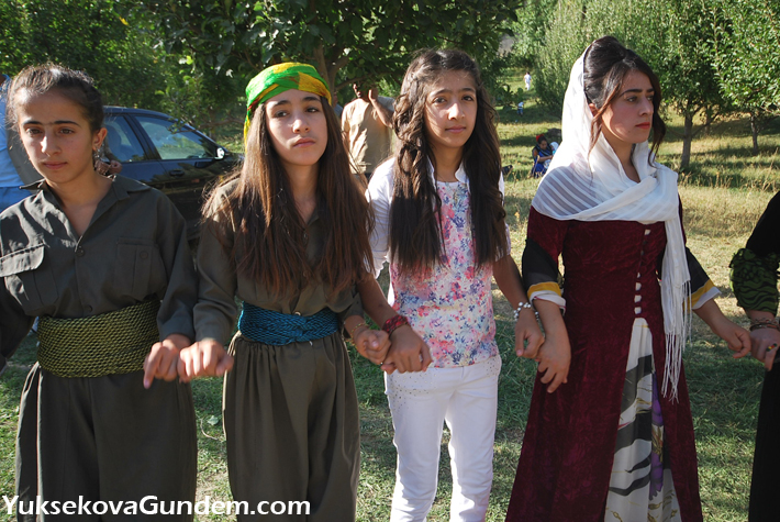 Özdemir ve Diri Ailesinin Mutlu Günü 28