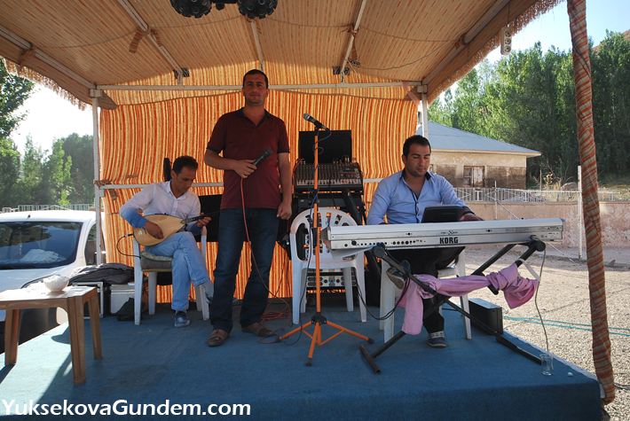 Özdemir ve Diri Ailesinin Mutlu Günü 30