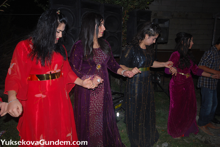 Özdemir ve Diri Ailesinin Mutlu Günü 74
