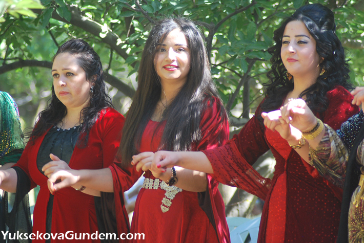 Özdemir ve Diri Ailesinin Mutlu Günü 9