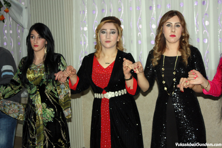 Akarsu Ailesinin Mutlu Günü 4
