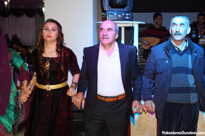 Akarsu Ailesinin Mutlu Günü 65