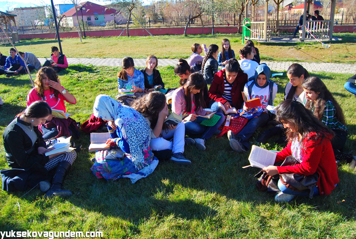 Şemsettin Onay Lisesi Kitap Okuma Etkinliği 1