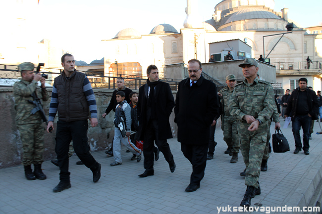 Vali Yakup Canbolat Yüksekova'da Temaslarda Bulundu 12