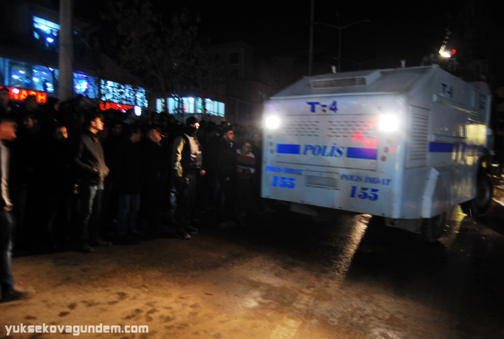 Yüksekova'da Yangına Toma Müdahale Etti 16