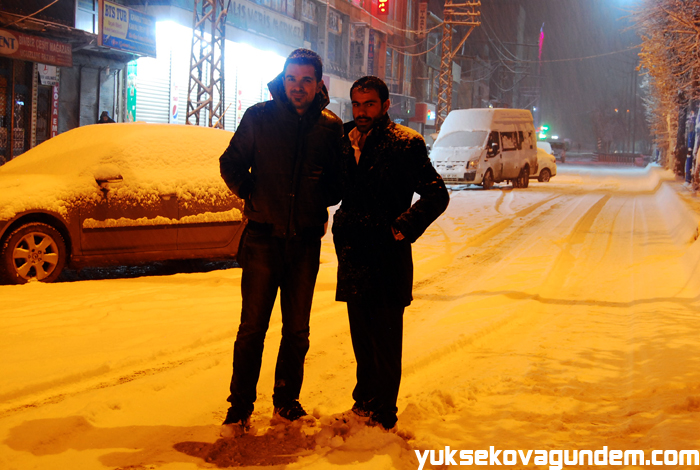 Yüksekova'da Kar Yağışı,Okullar Tatil Edildi 7