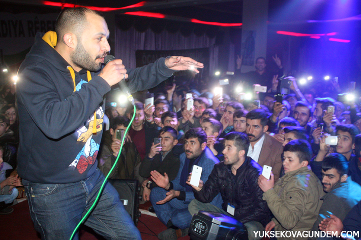 Serhado Yüksekova'da Coşku dolu Bir Konser Verdi 32
