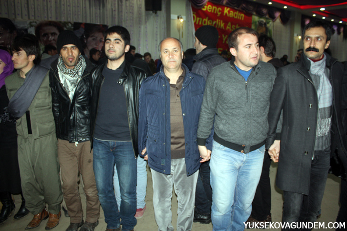 Serhado Yüksekova'da Coşku dolu Bir Konser Verdi 77