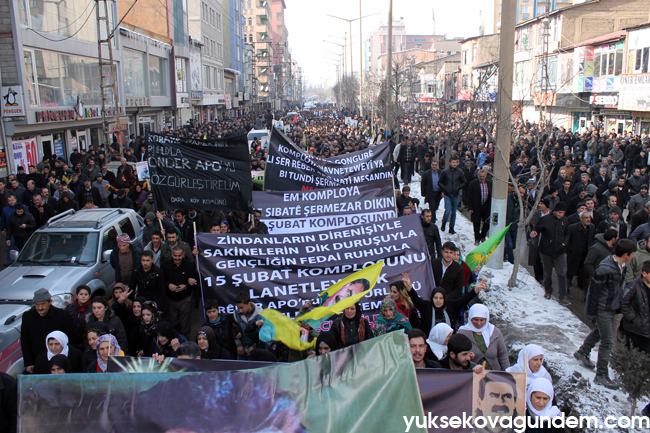 Yüksekova'da 15 Şubat Komplosu Yapılan Yürüyüşle Kınandı 16