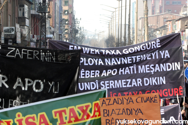 Yüksekova'da 15 Şubat Komplosu Yapılan Yürüyüşle Kınandı 6