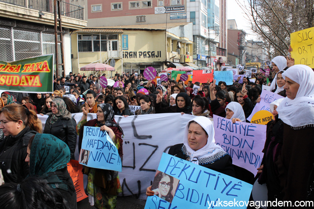 Yüksekova Özgecan İçin Yürüdü 23