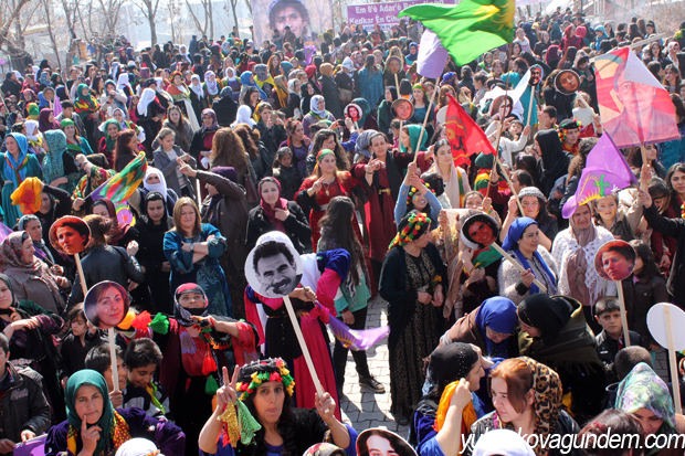 Yüksekova'da 8 Mart Dünya Kadınlar Günü Kutlamaları 10
