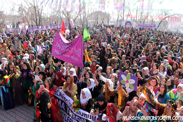 Yüksekova'da 8 Mart Dünya Kadınlar Günü Kutlamaları 13
