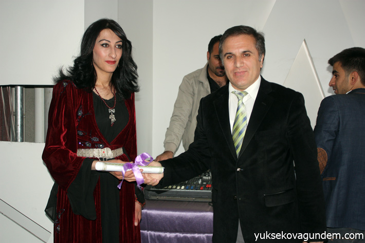 Yüksekova'da Gelinlik Defilesi Yoğun İlgi Gördü 29